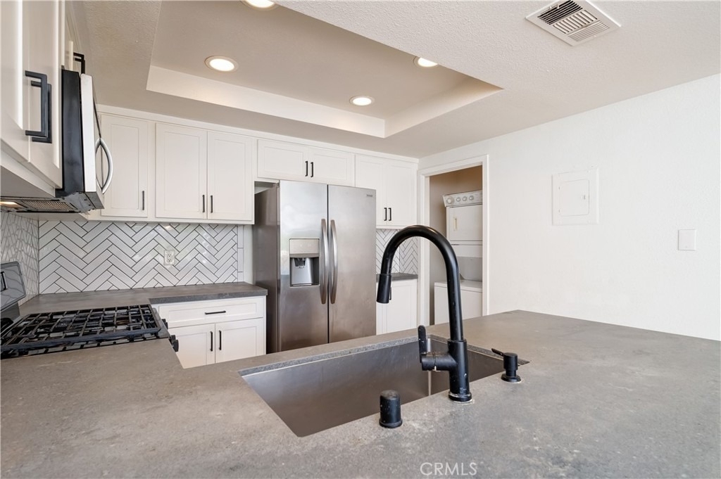 25 Clover Lane - Photo 3