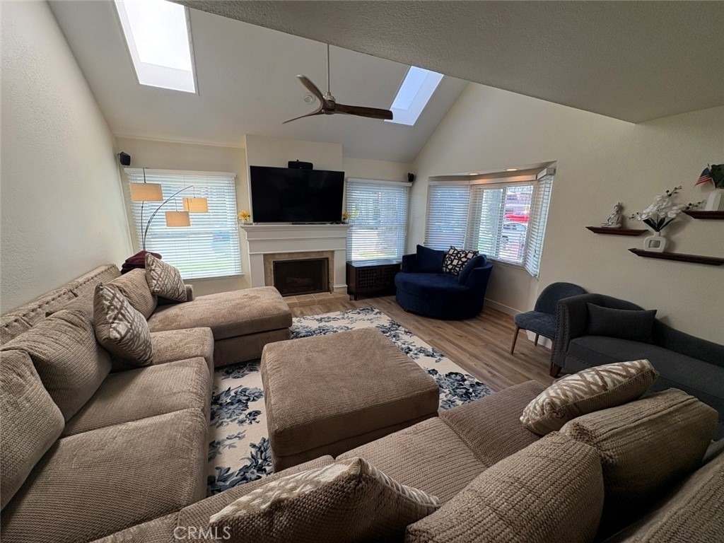 223 14th Street - Photo 2