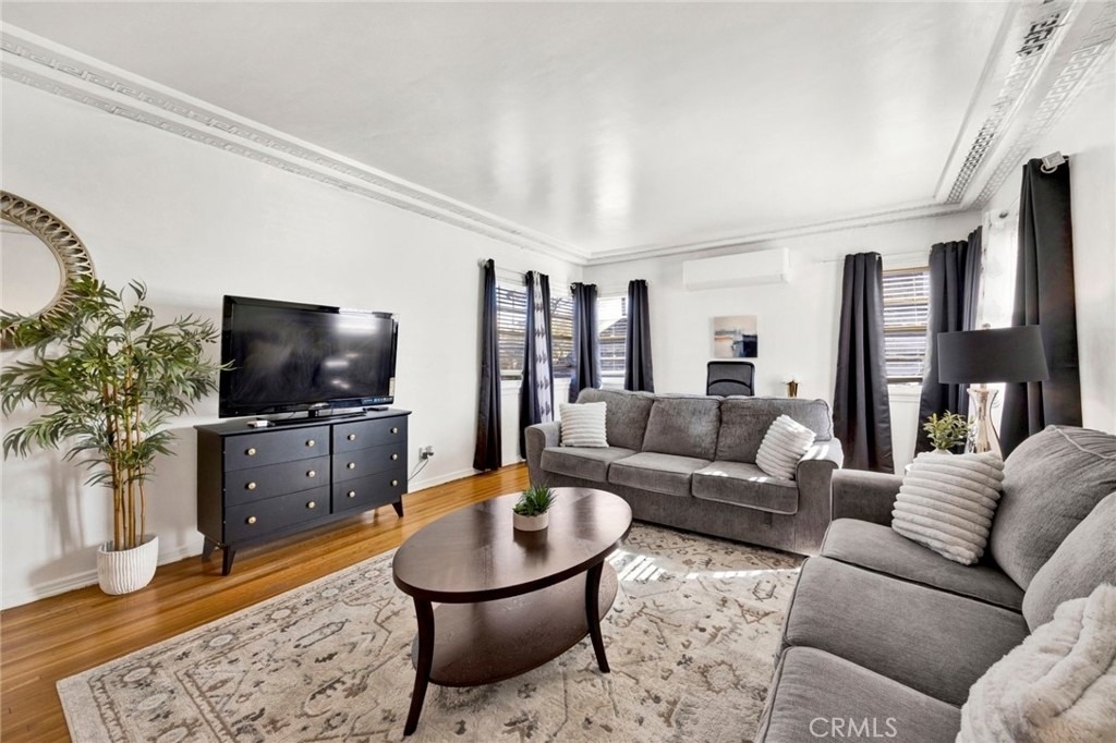 4343 Laurel Canyon Boulevard - Photo 3