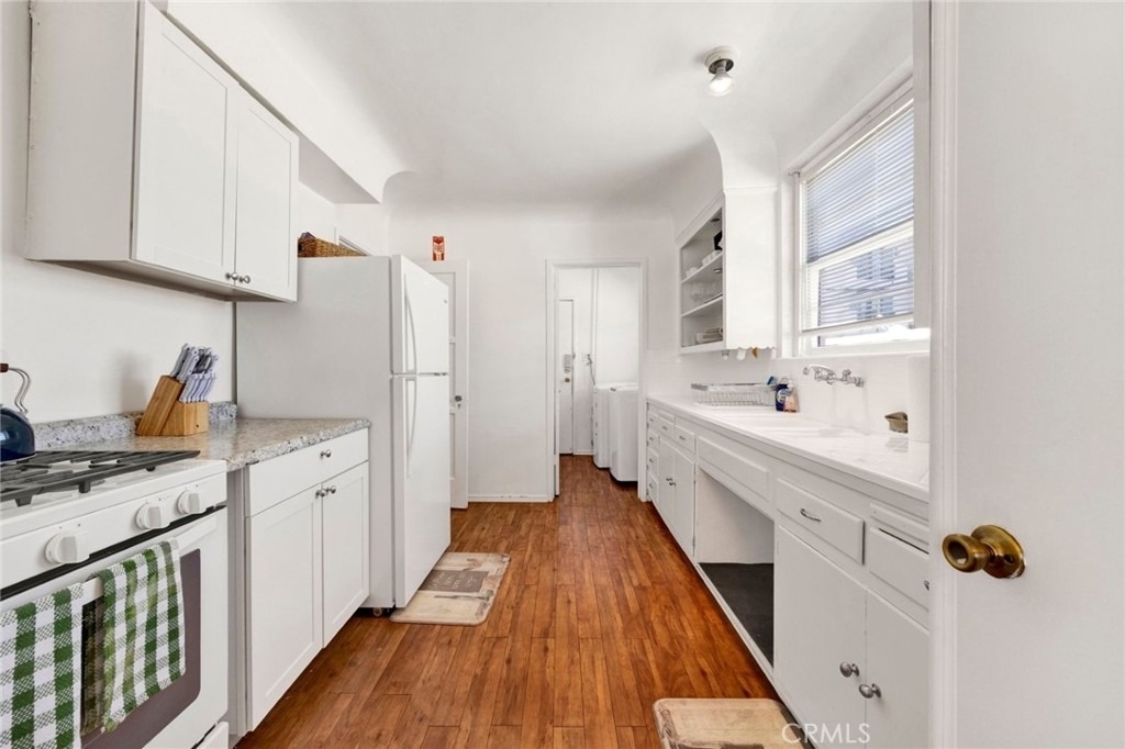4343 Laurel Canyon Boulevard - Photo 8