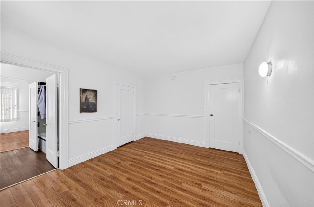 139 S Manhattan - Photo 18