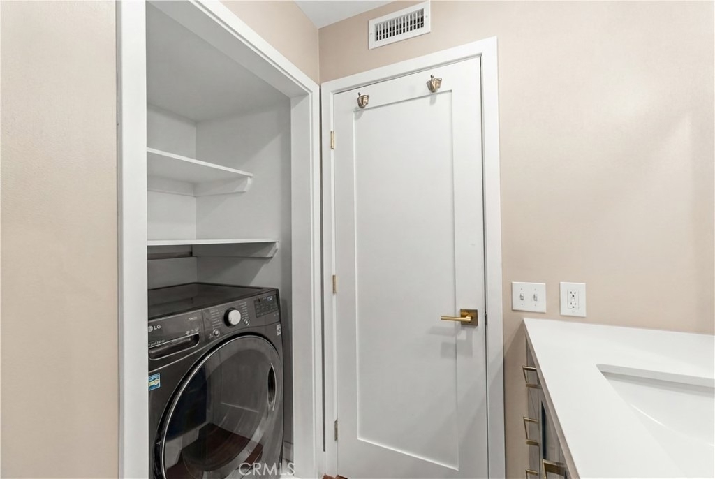 3860 Amberly - Photo 13