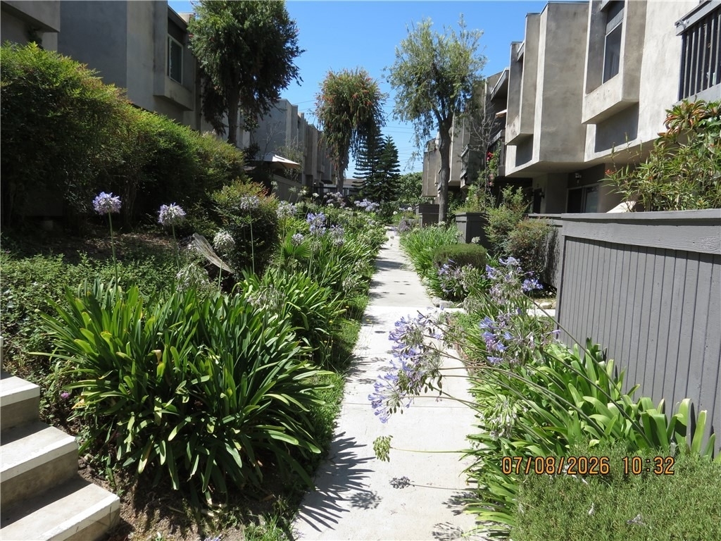 203 Ridge Terrace - Photo 0