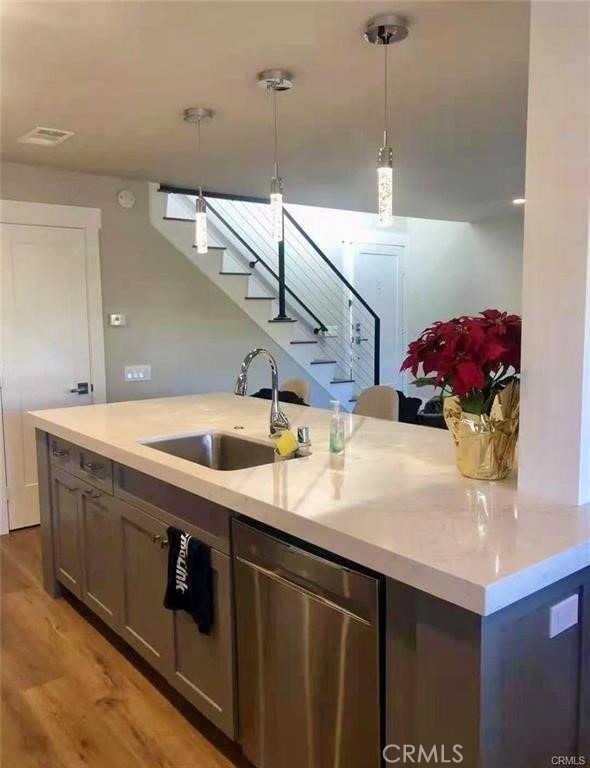 25121 Terrace Lantern - Photo 4