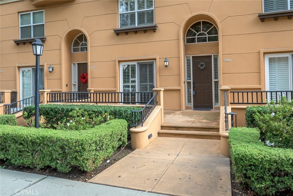 280 N Madison - Photo 1