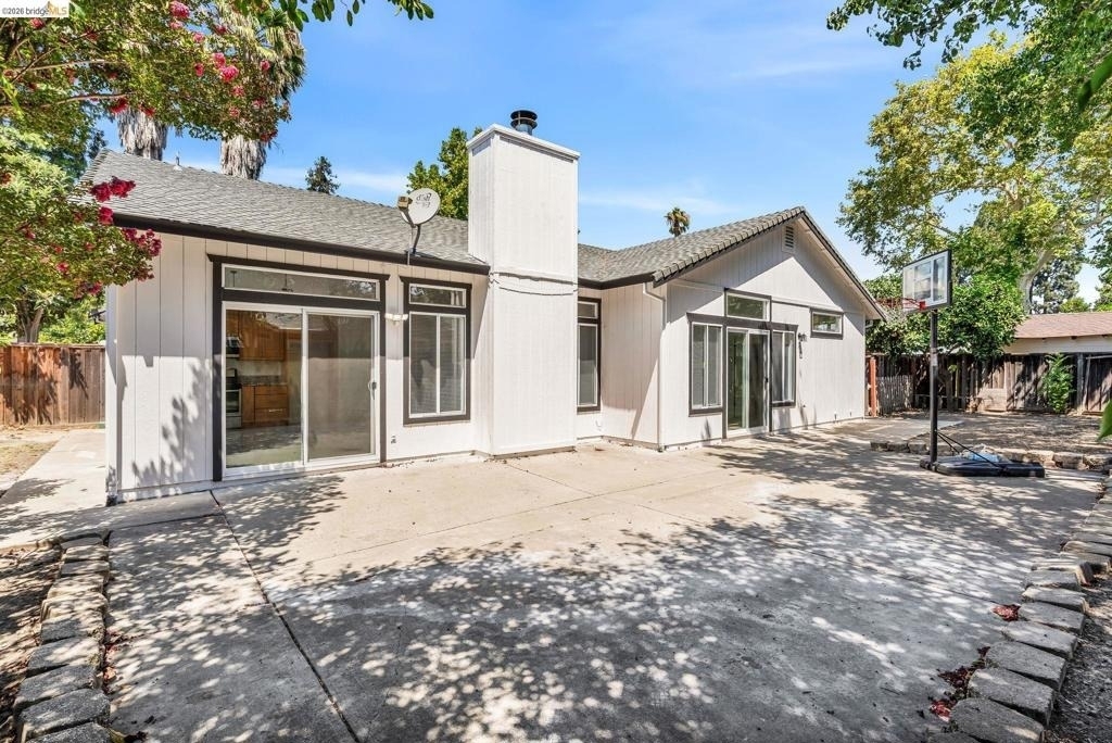 3427 Sanford Street - Photo 37
