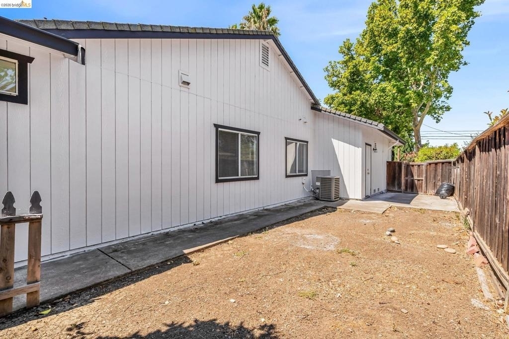 3427 Sanford Street - Photo 39