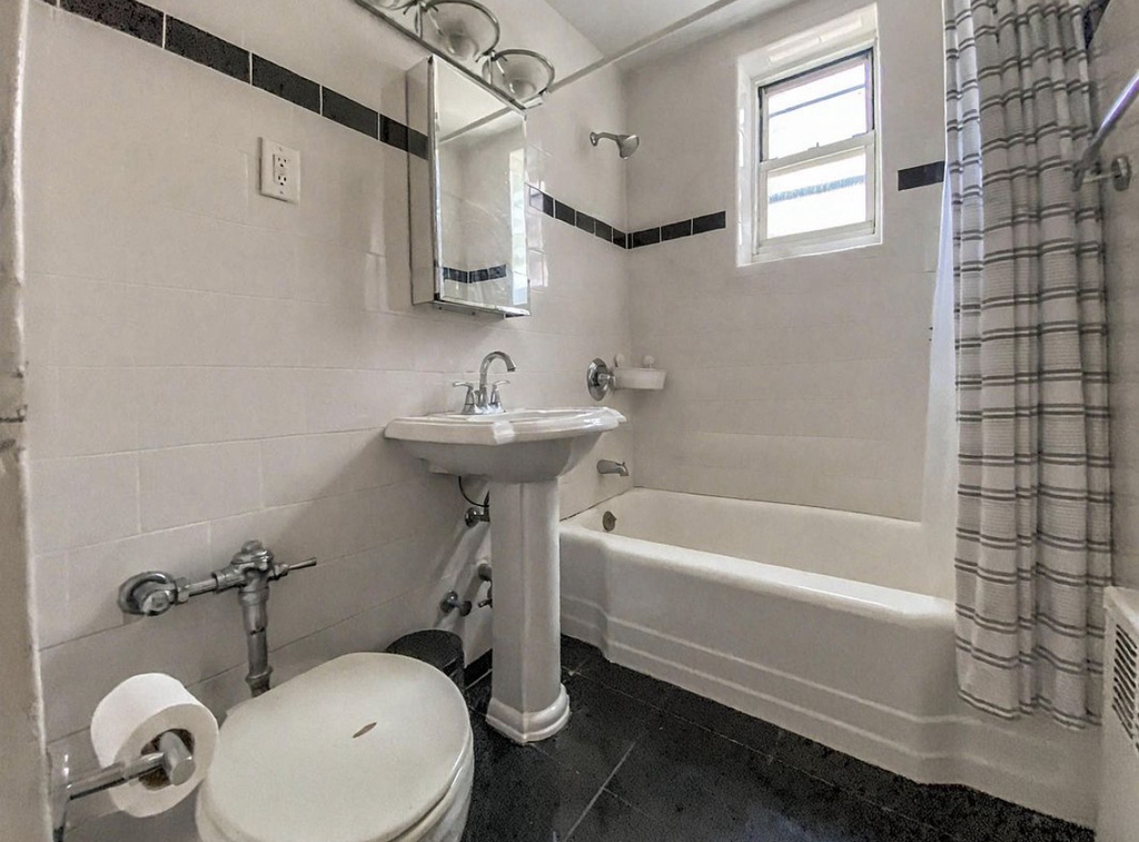 67-41 Burns Street - Photo 8