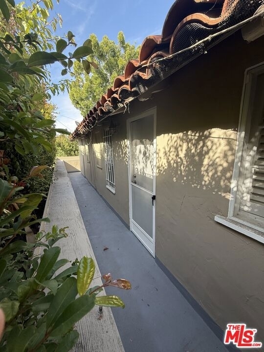 725 S Lorraine Boulevard - Photo 1