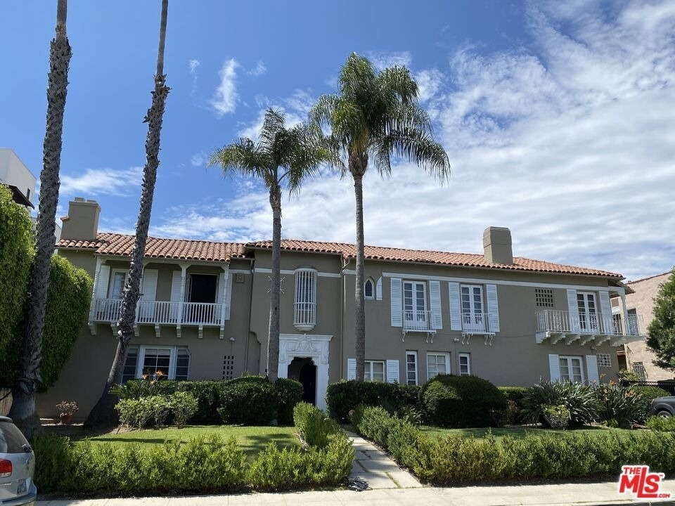 725 S Lorraine Boulevard - Photo 0