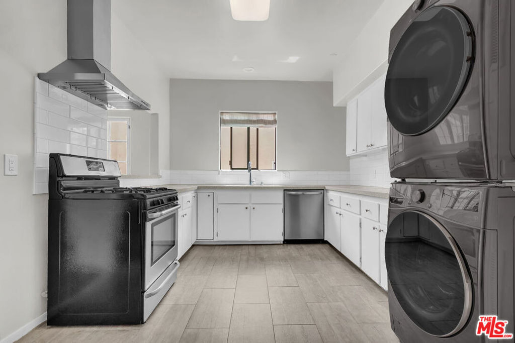751 N Croft Avenue - Photo 8