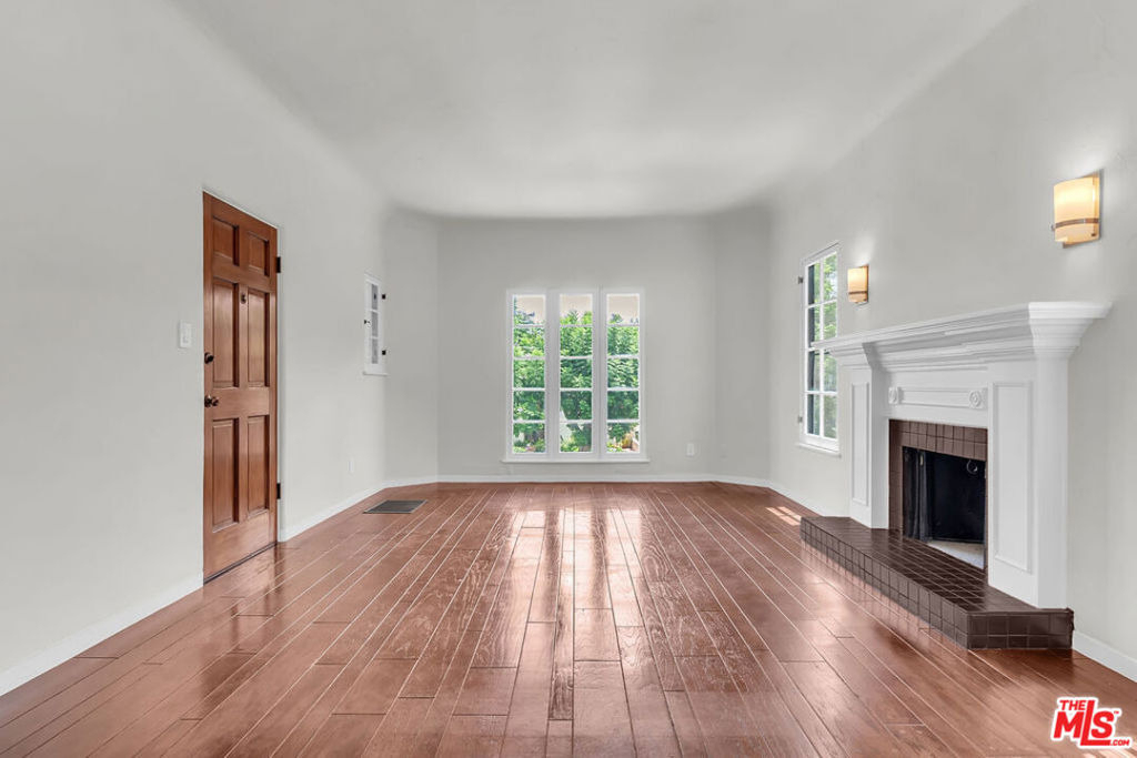 751 N Croft Avenue - Photo 4
