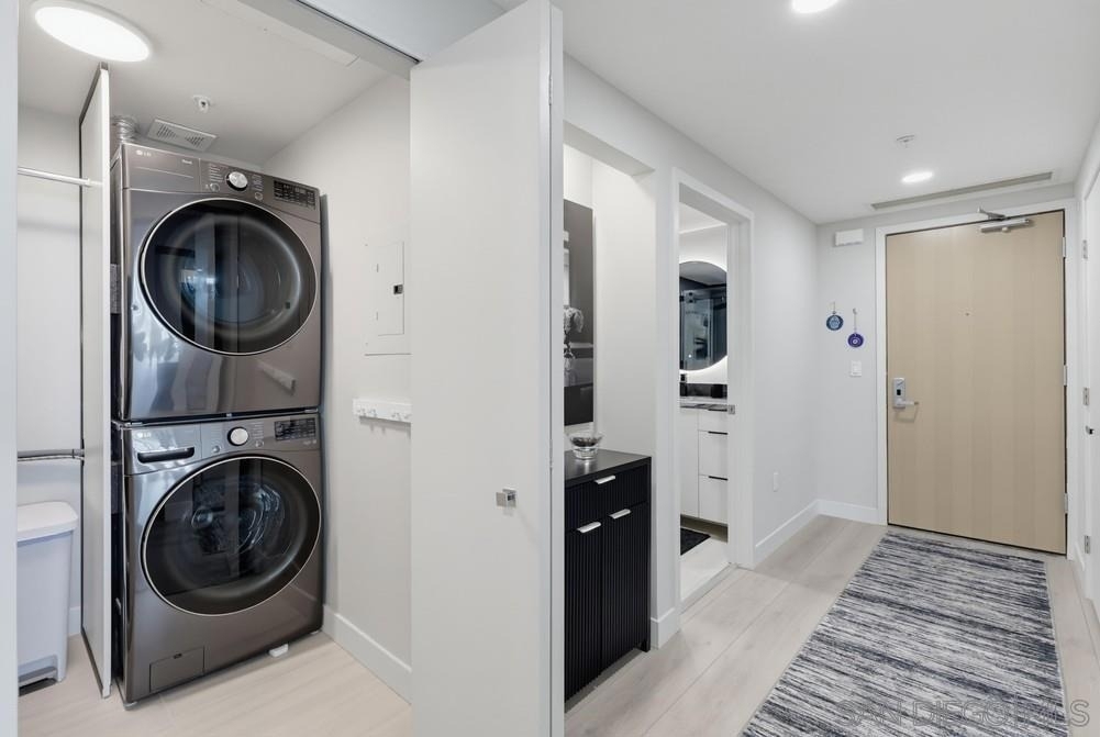555 Front - Photo 35