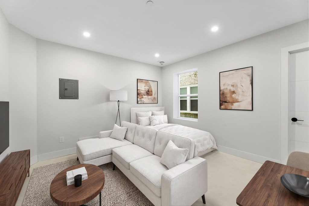 315 West Broadway - Photo 1