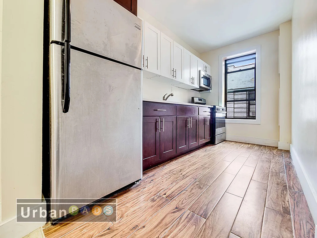 62 Clarkson Avenue - Photo 3