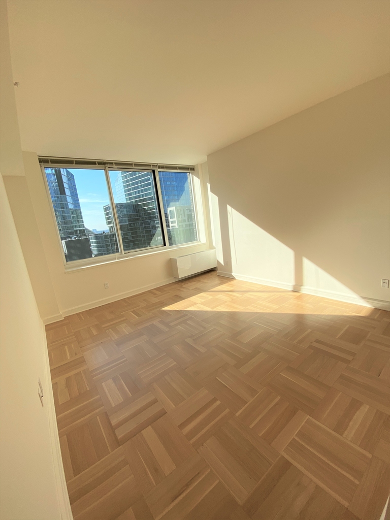 400 West 63rd Street - Photo 5