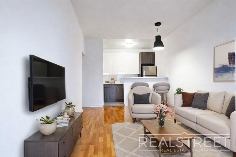 1280 Dean Street - Photo 0