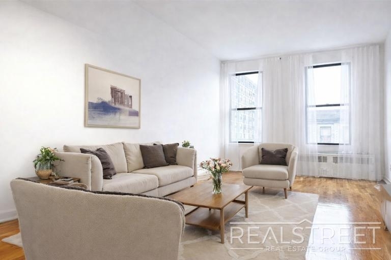 1280 Dean Street - Photo 1