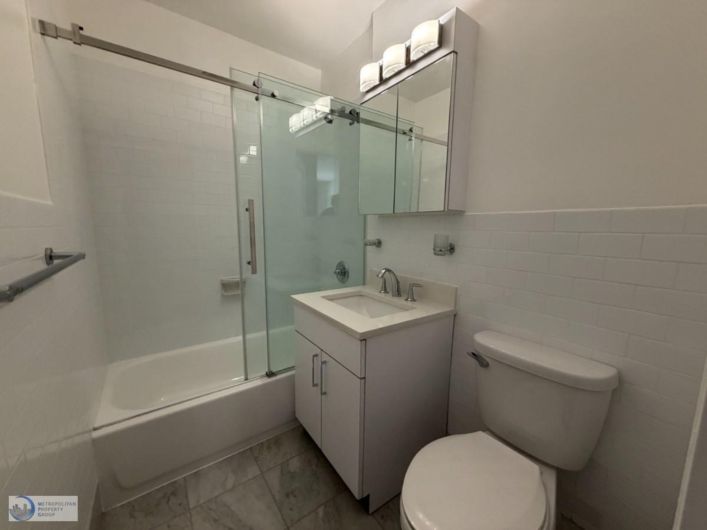 W 22nd St. - Photo 9
