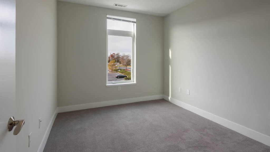 20 Corporate Drive - Photo 74