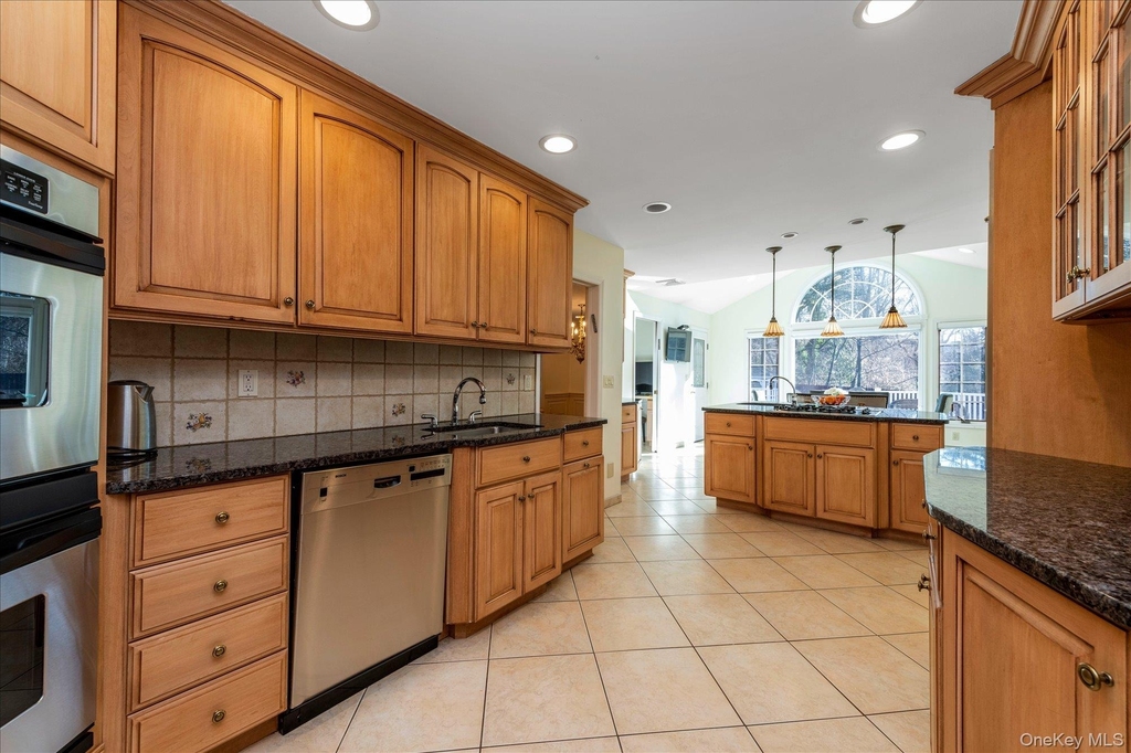 200 Hummingbird Drive - Photo 13