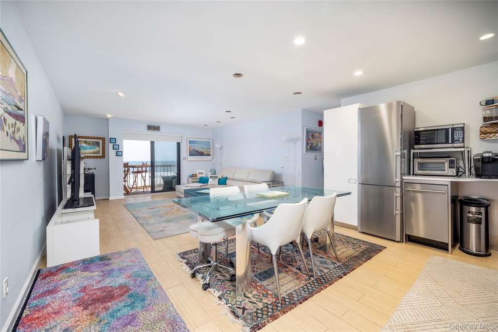 360 Shore Road - Photo 5