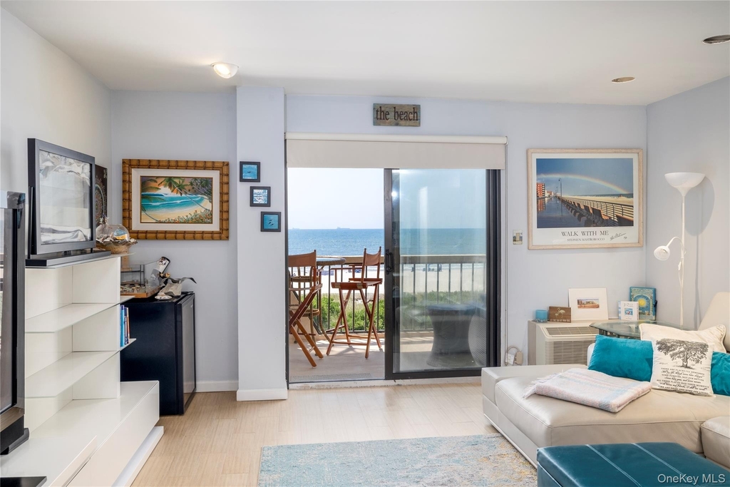 360 Shore Road - Photo 0