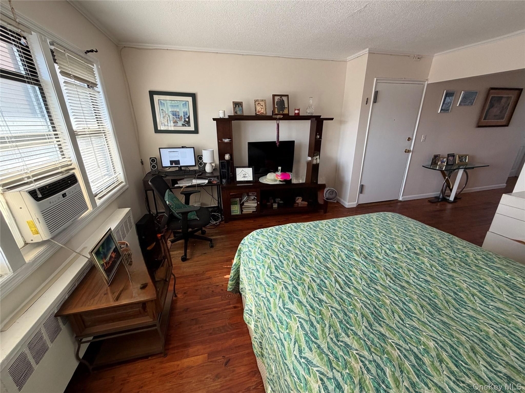 65 W Broadway - Photo 9