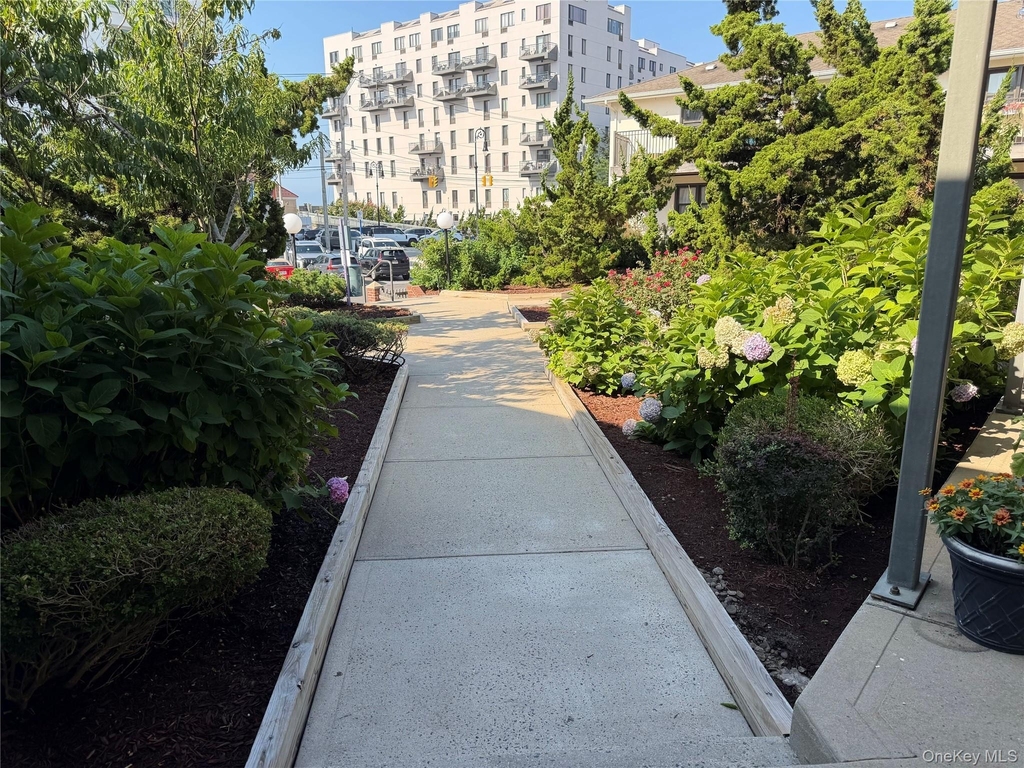 65 W Broadway - Photo 3