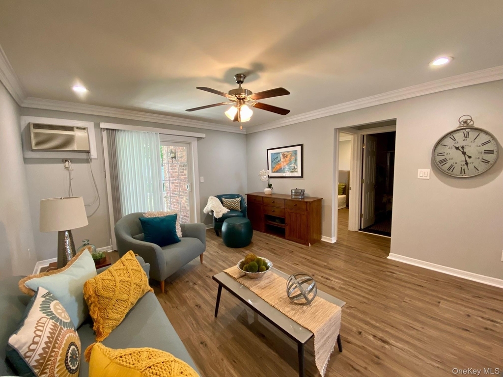 1314 Smithtown Avenue - Photo 6
