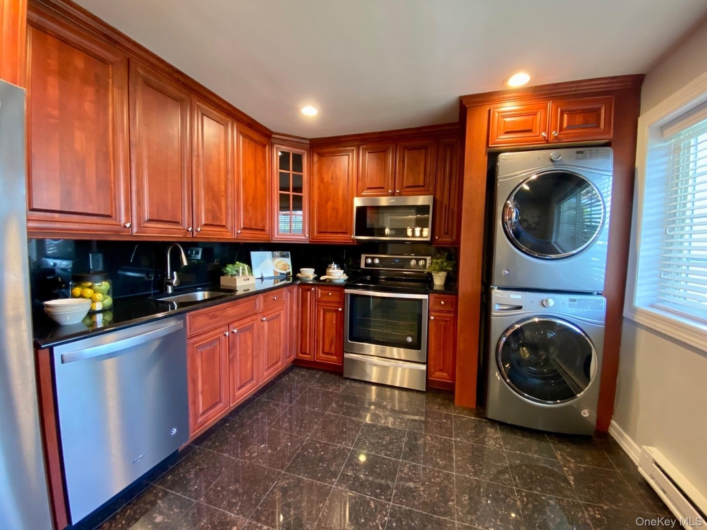 1314 Smithtown Avenue - Photo 2