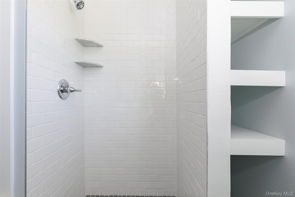 68 Clark Street - Photo 8