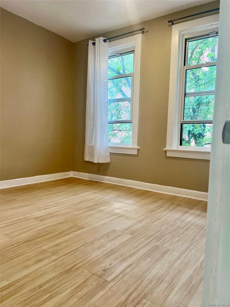 4218 66th Street - Photo 3
