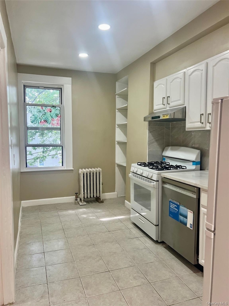 4218 66th Street - Photo 2