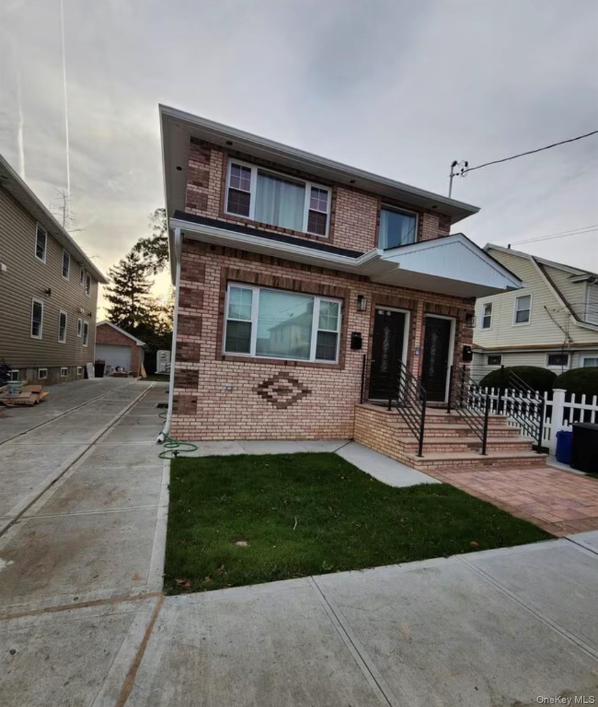 119-22 190th Street - Photo 0