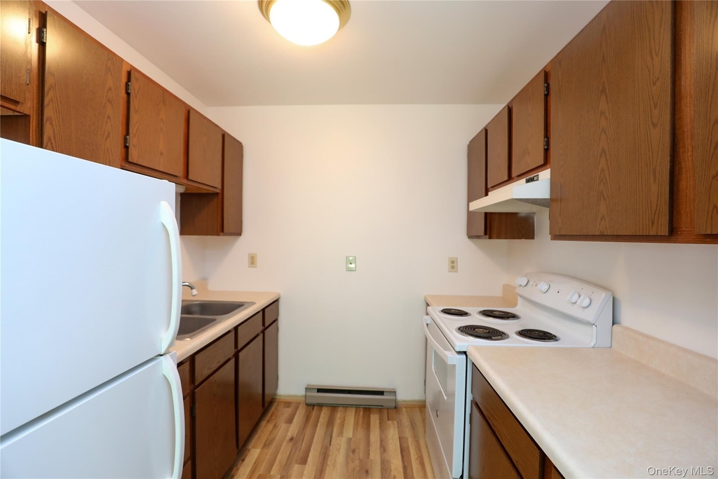126 Main Street - Photo 9