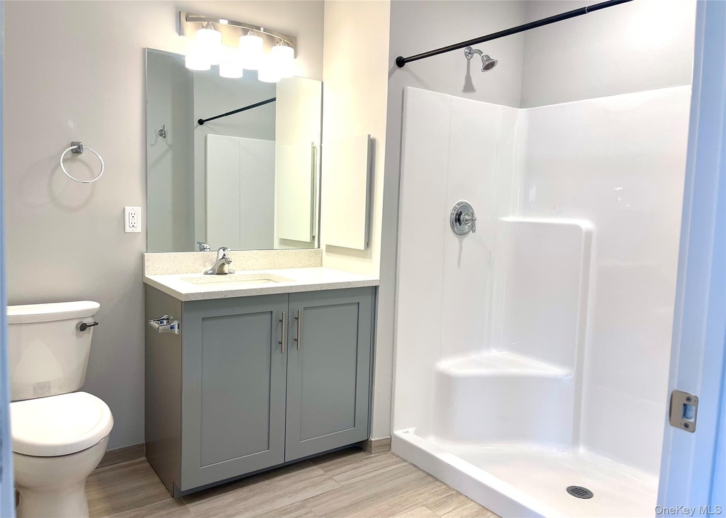 221 Eastview Drive - Photo 17