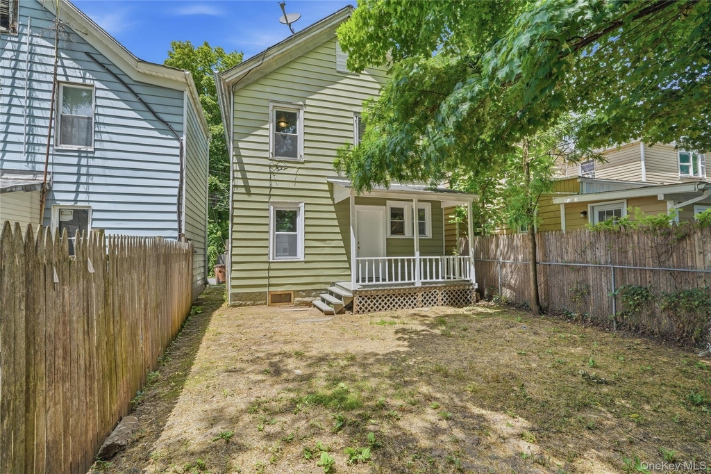 70 Van Deusen Street - Photo 19