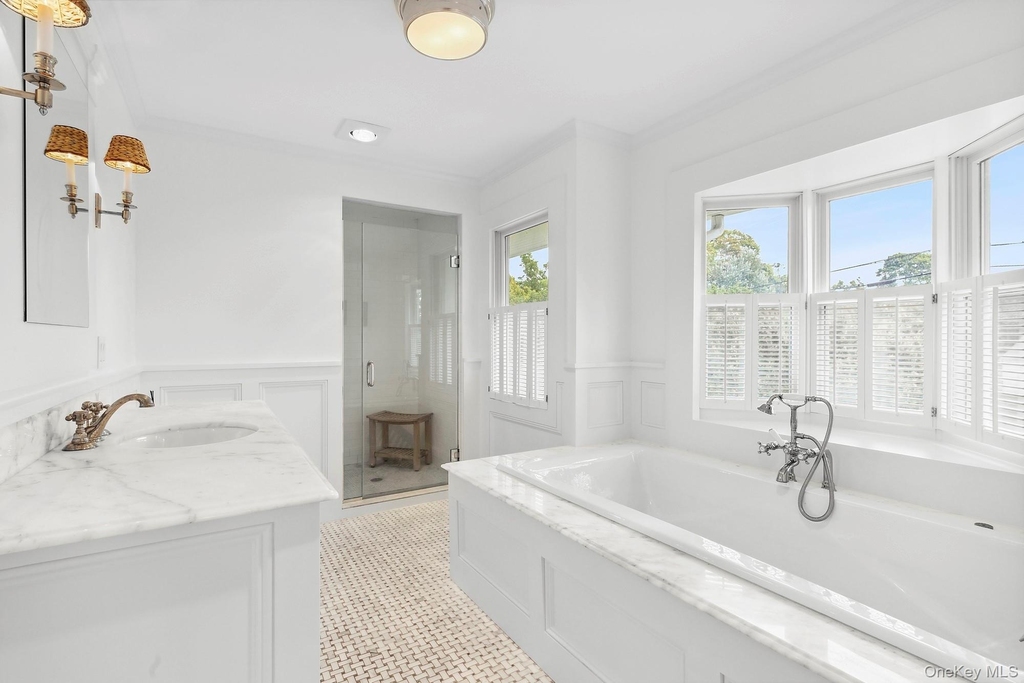 1 Bishop Avenue - Photo 10