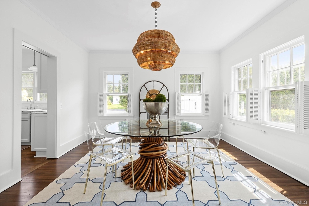 1 Bishop Avenue - Photo 4