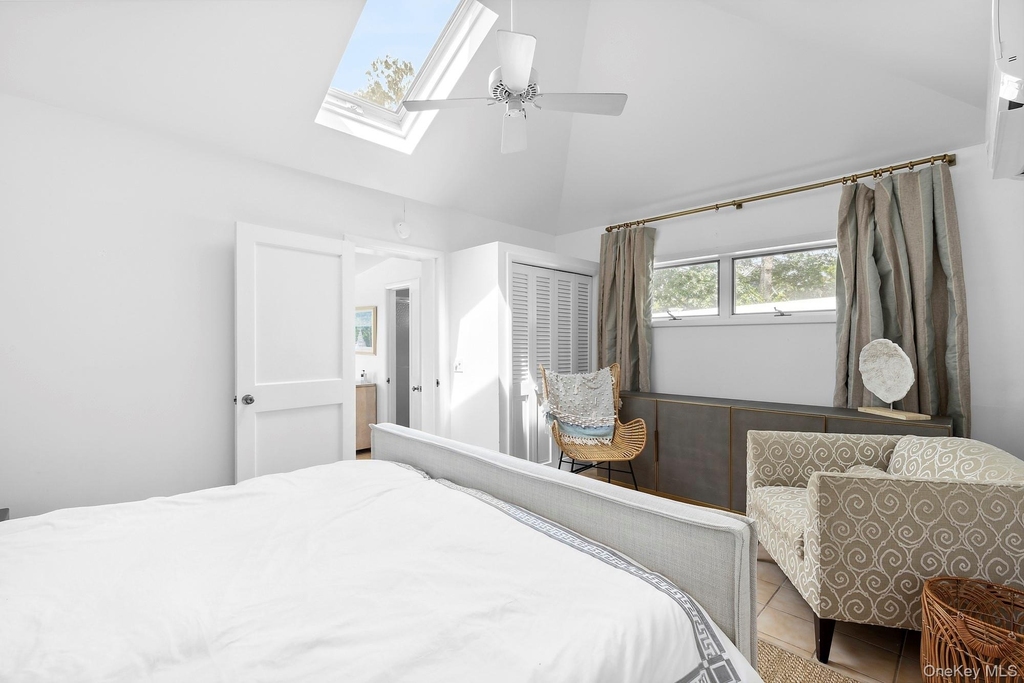 1 Bishop Avenue - Photo 16