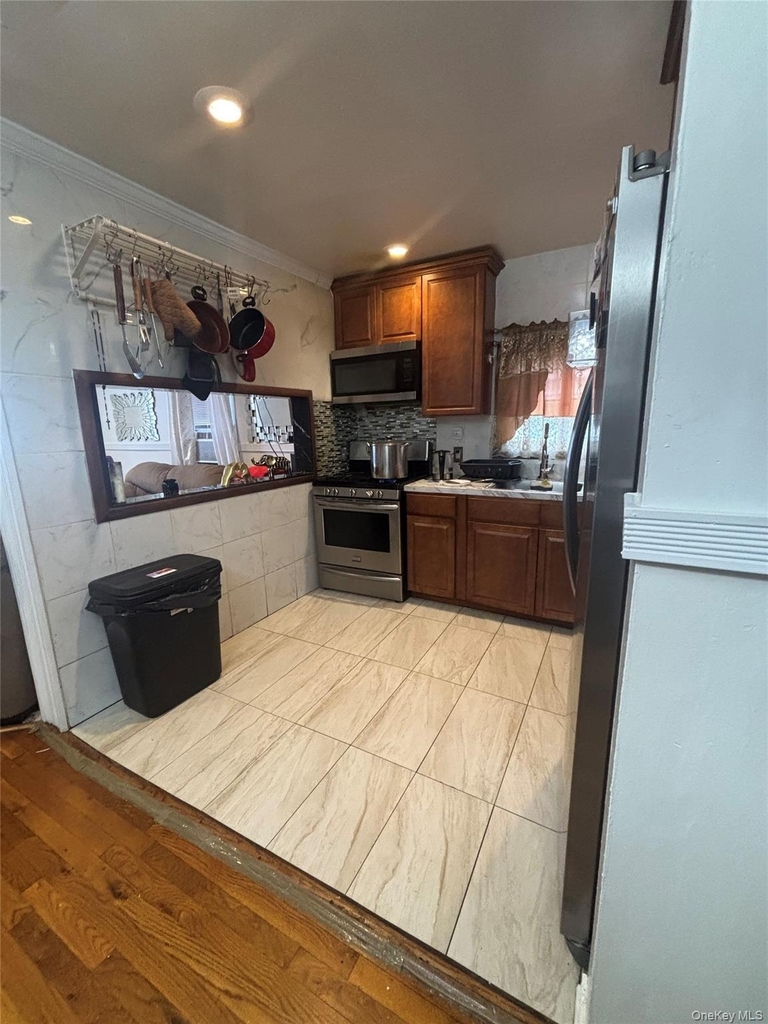 128-11 174th Place - Photo 2
