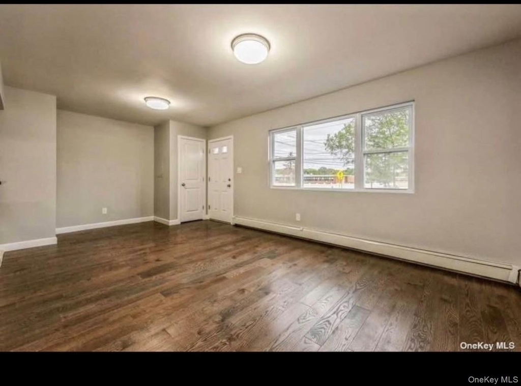 88 Ralph Avenue - Photo 6