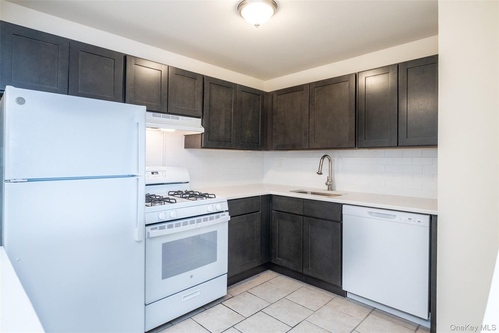 125 Lake Street - Photo 10