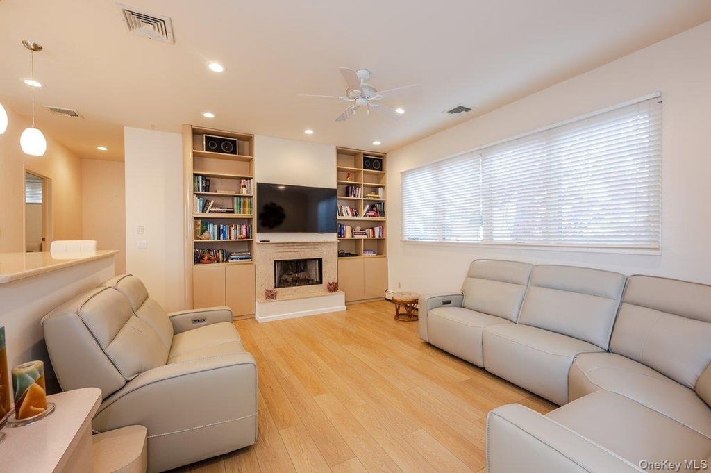 40 Cayuga Avenue - Photo 9