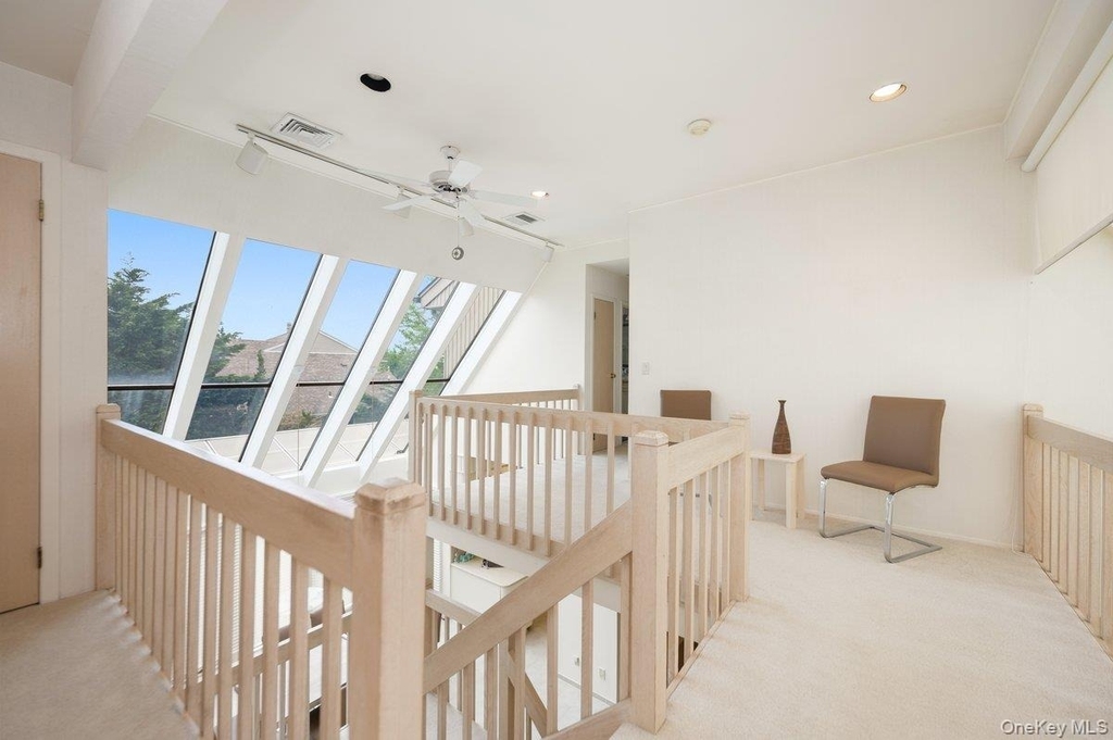 40 Cayuga Avenue - Photo 16