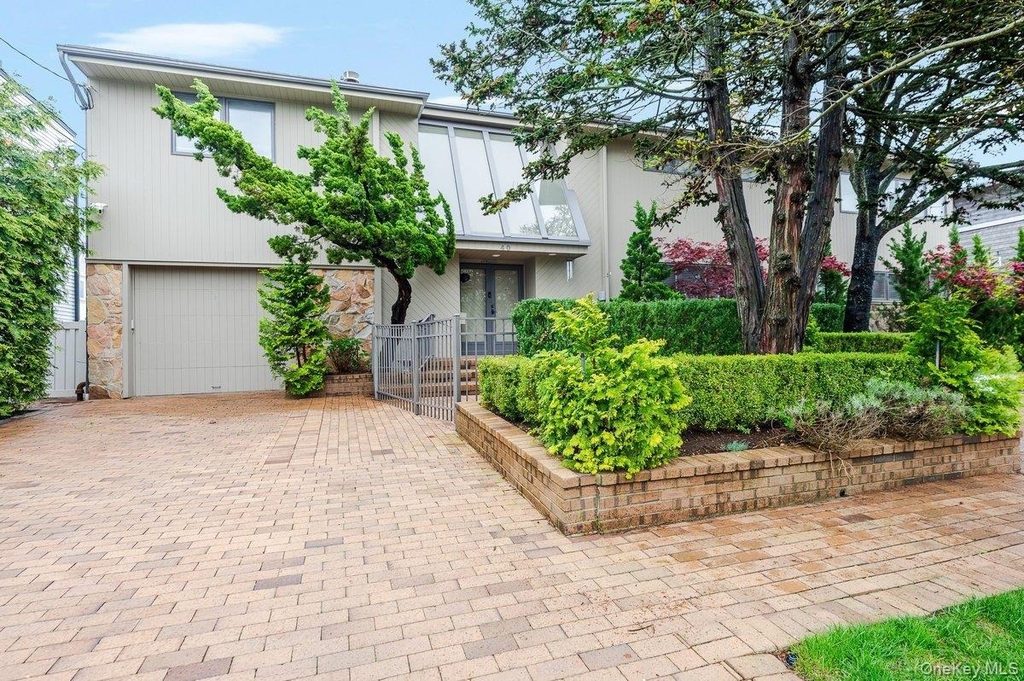 40 Cayuga Avenue - Photo 34