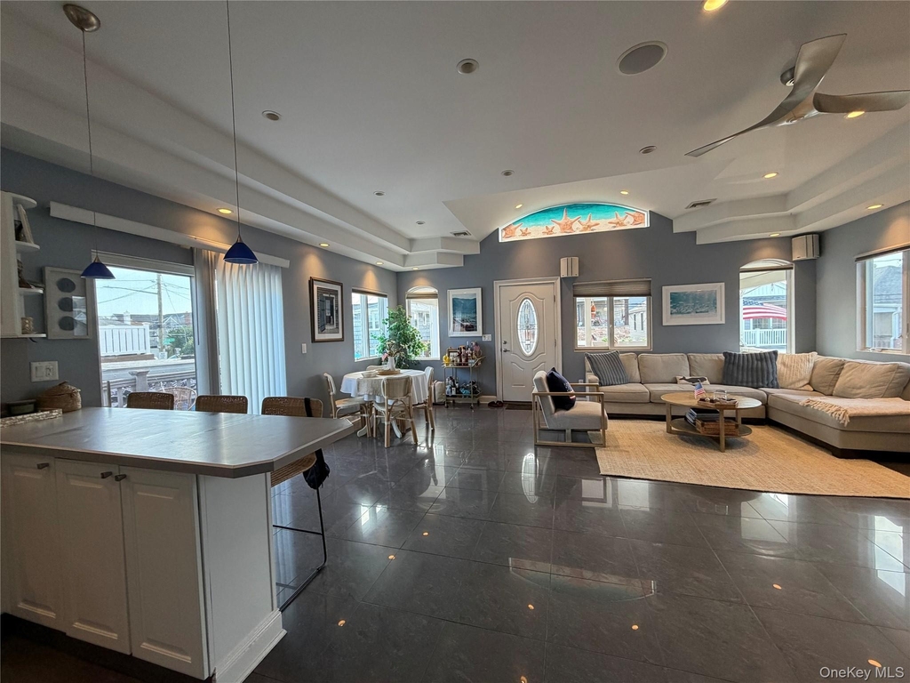 60 Trenton Avenue - Photo 15
