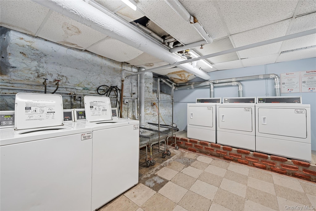 240 Halstead Avenue - Photo 12