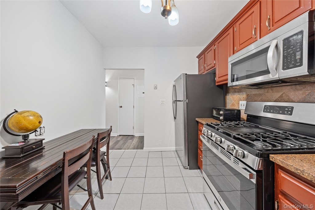 240 Halstead Avenue - Photo 8